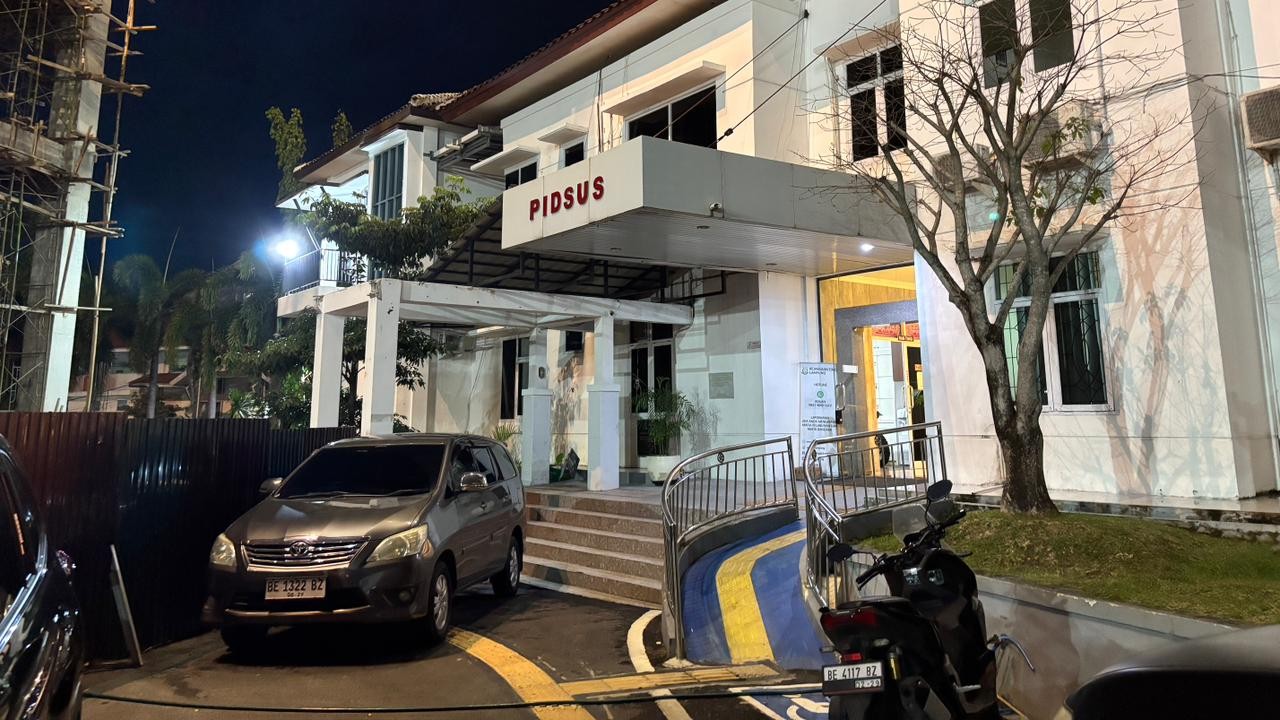 Bupati Pesawaran Nanda Indira Diperiksa Hingga 9 Jam di Kejati Lampung