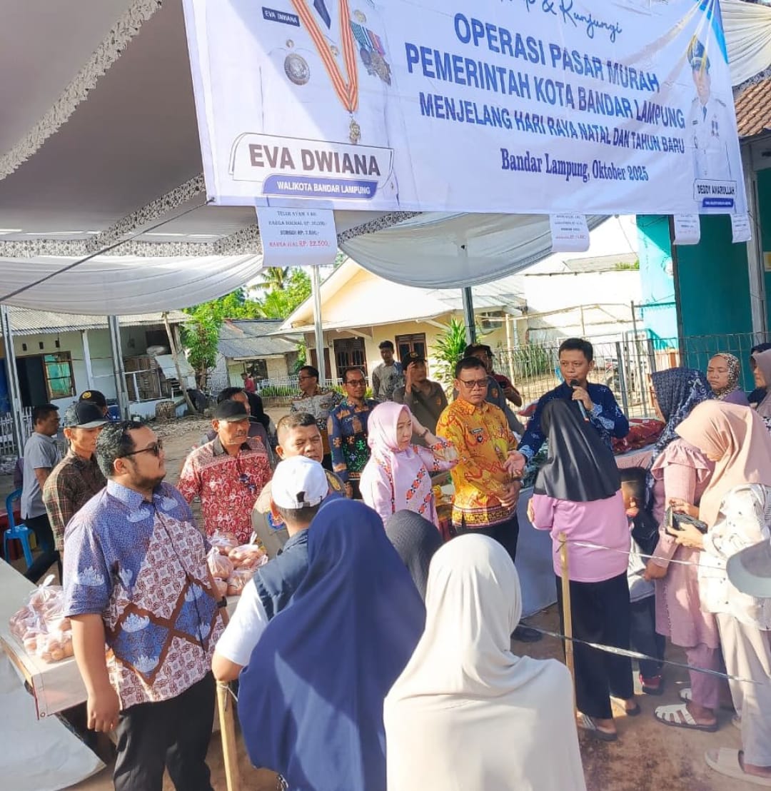 Warga Way Halim Sambut Antusias Operasi Pasar Murah Pemkot Bandar Lampung