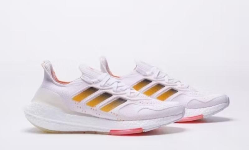 7 Rekomendasi Sepatu Adidas Terbaru 2025 yang Wajib Kamu Coba