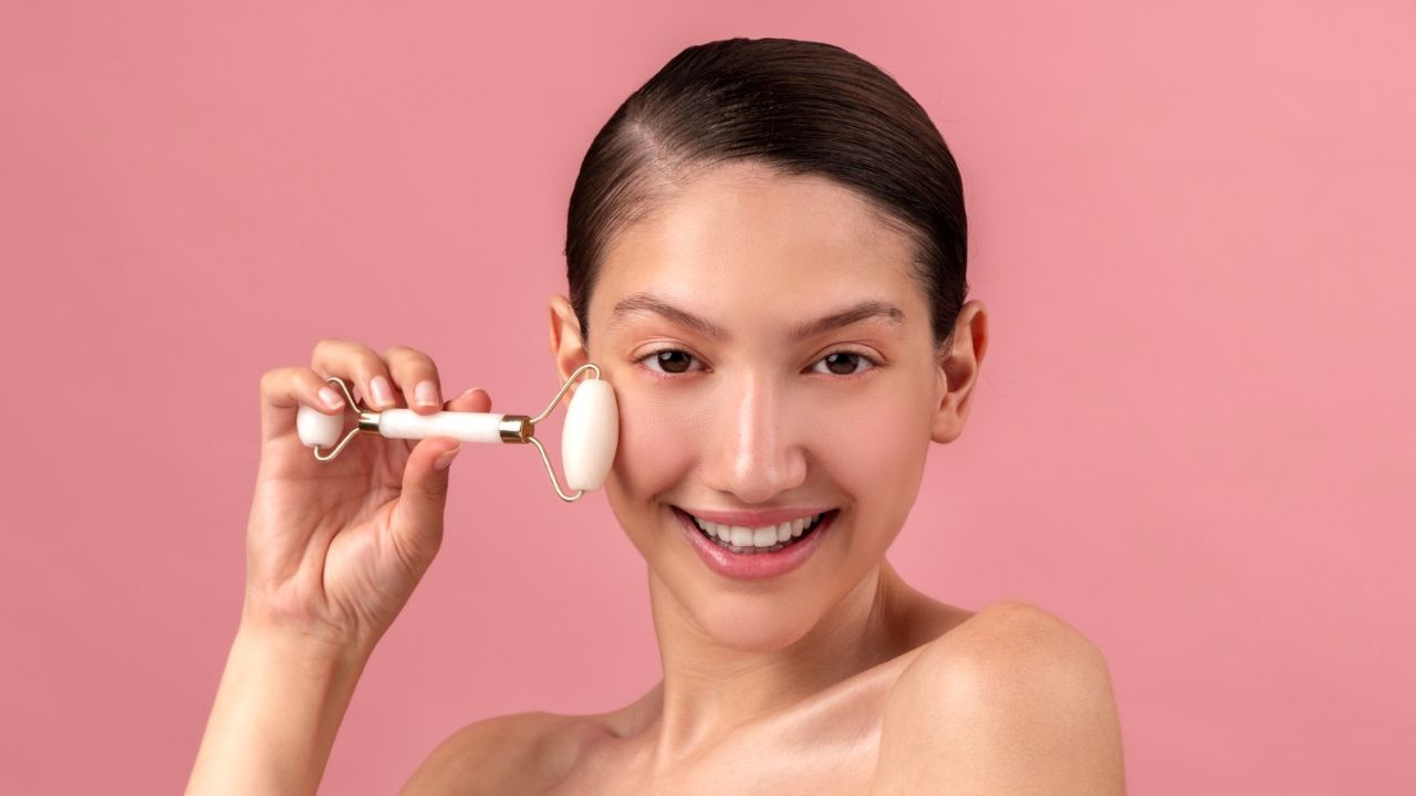 10 Foundation Cair Terbaik di Bawah Rp150 Ribu untuk Samarkan Kerutan