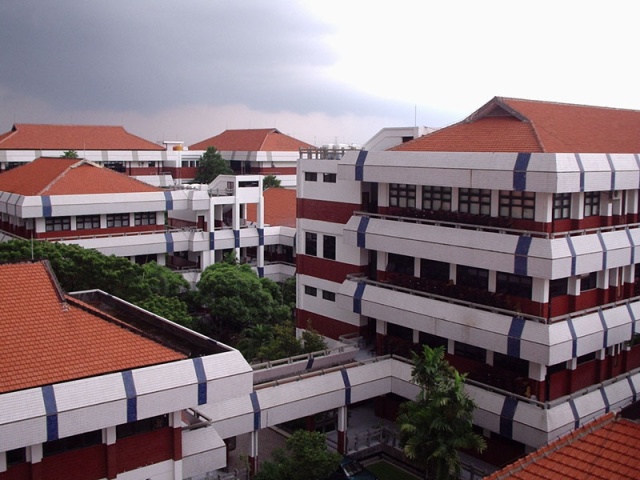 Inilah Deretan Perguruan Tinggi Swasta Di Kota Surabaya Terbaik Versi uniRank 