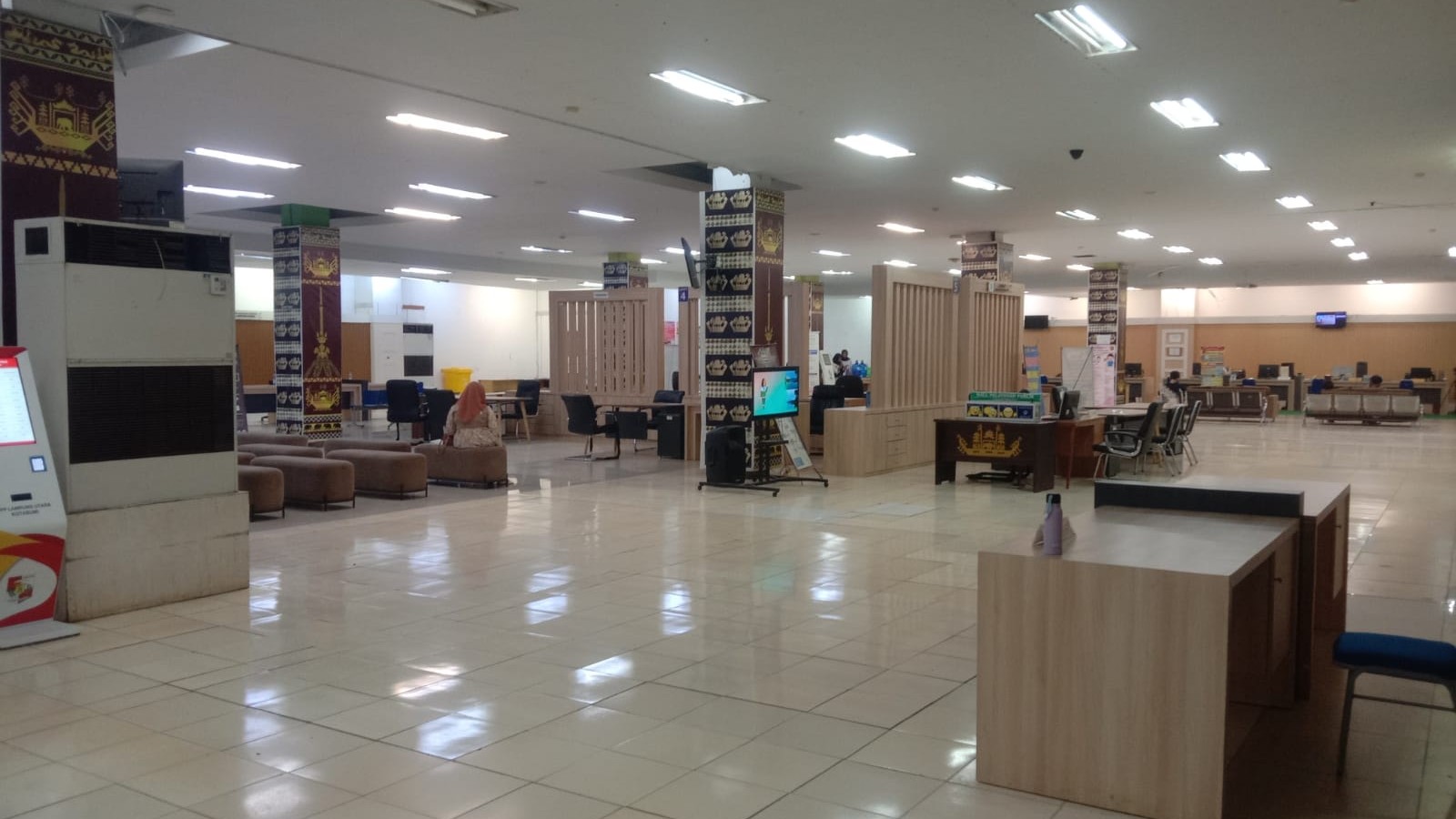 Sebagian AC Rusak, Pengunjung MPP Lampung Utara Mengeluh Kepanasan