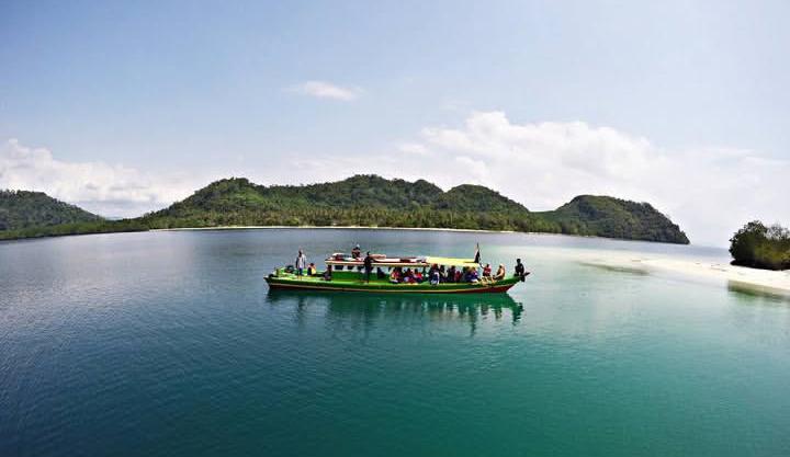 Pesona Pulau Eksotis Lampung, Surga Wisata Bahari yang Memikat