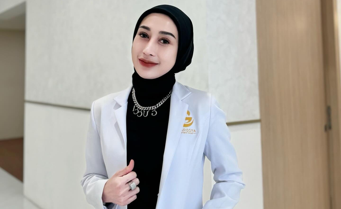 Soal Produk Kecantikan, Reza Gladys Siap Gugat Doktif