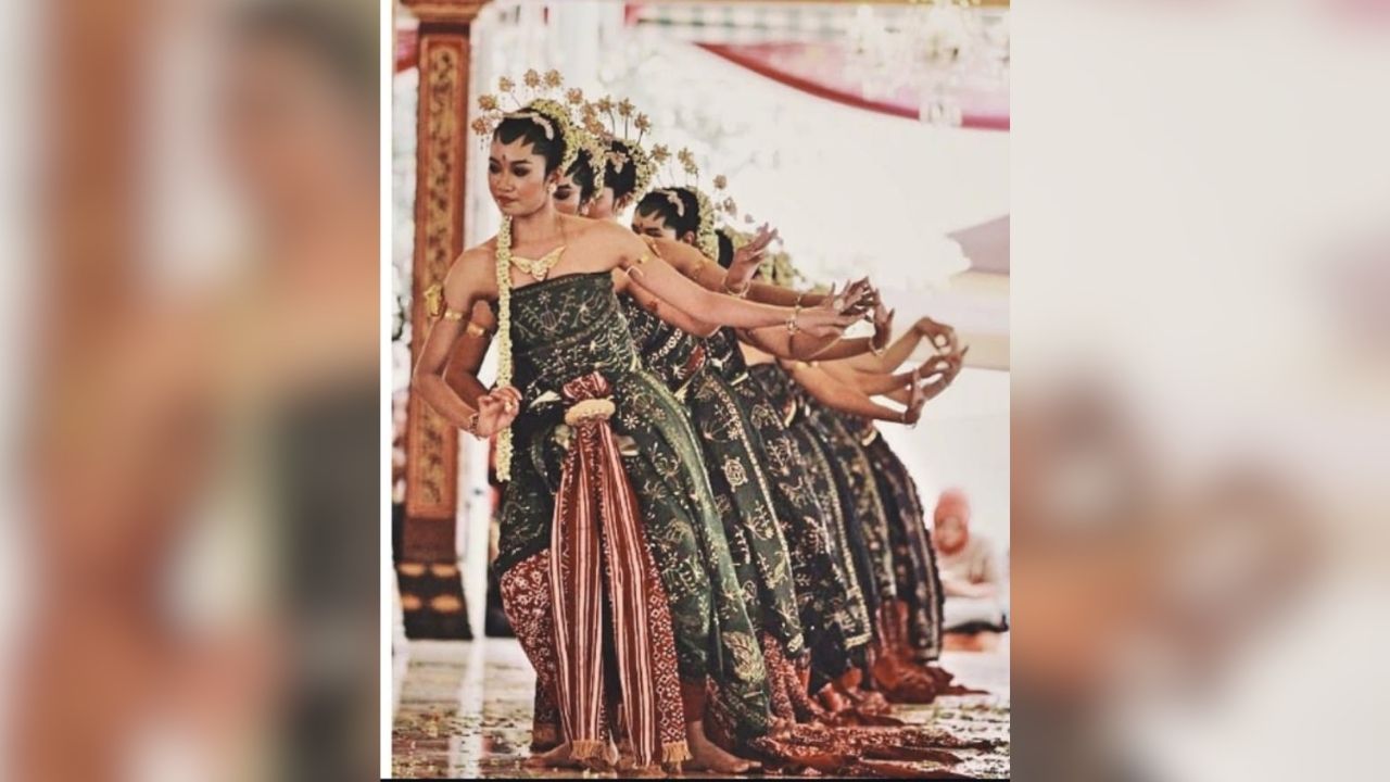 Tari Bedhaya Ketawang Surakarta: Sejarah, Makna Filosofis, dan Kesakralannya