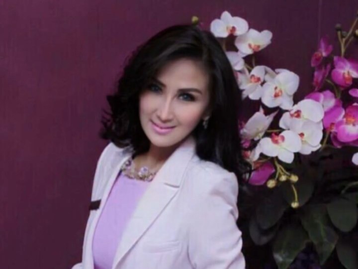 Lita Gading Santai Tanggapi Laporan Ahmad Dhani