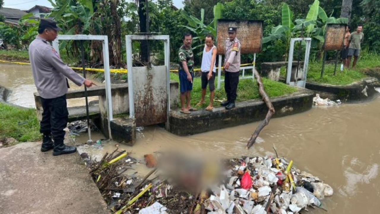 Geger! Warga Adijaya Temukan Mayat Bayi di Irigasi