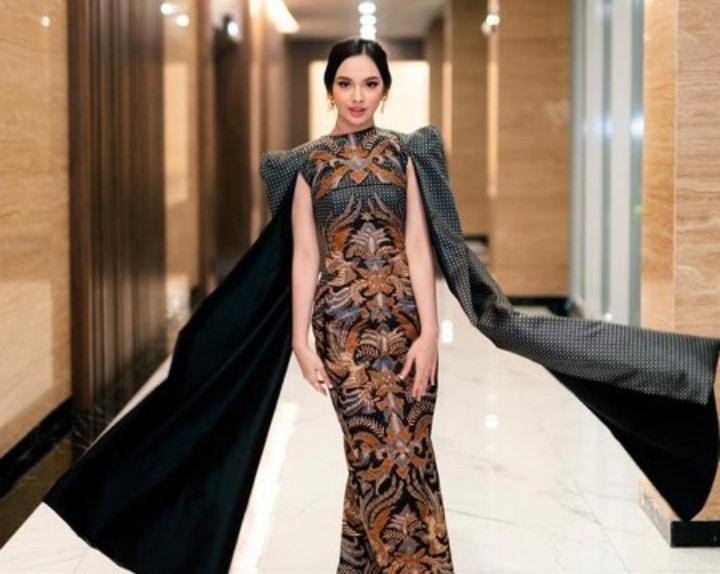 Pesona Batik di Dunia Selebriti, Gaya Elegan Lima Artis Indonesia