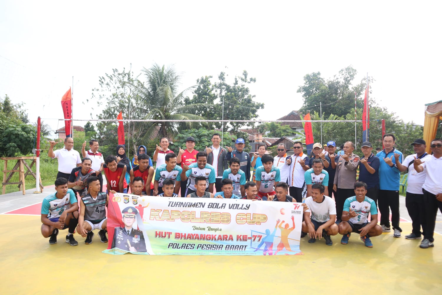 Meriahkan HUT Bhayangkara ke-77, Polres Pesisir Barat Gelar Turnamen Bola Voli
