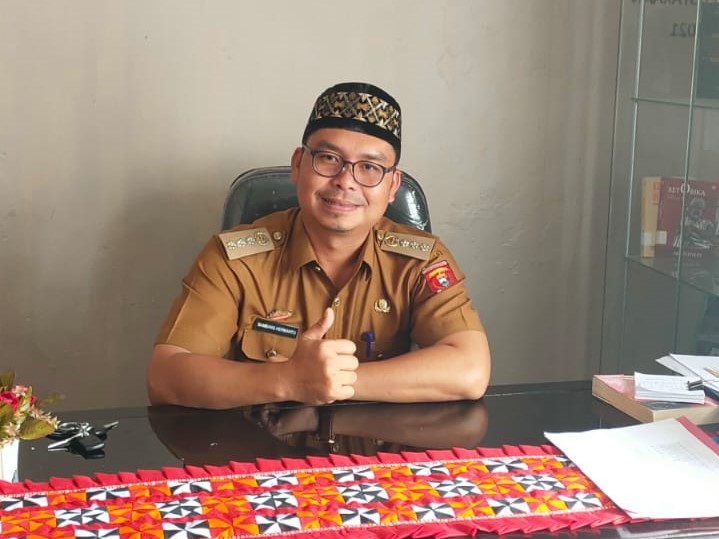 Camat Bambang Apresiasi Naiknya Status Dua Pekon di Waytenong