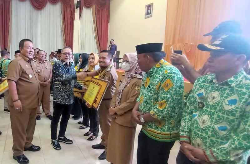 Gubernur Lampung Luncurkan Beras Medium Berjaya, Mendag Zulhas Apsesiasi Surplus Produksi Beras Lampung