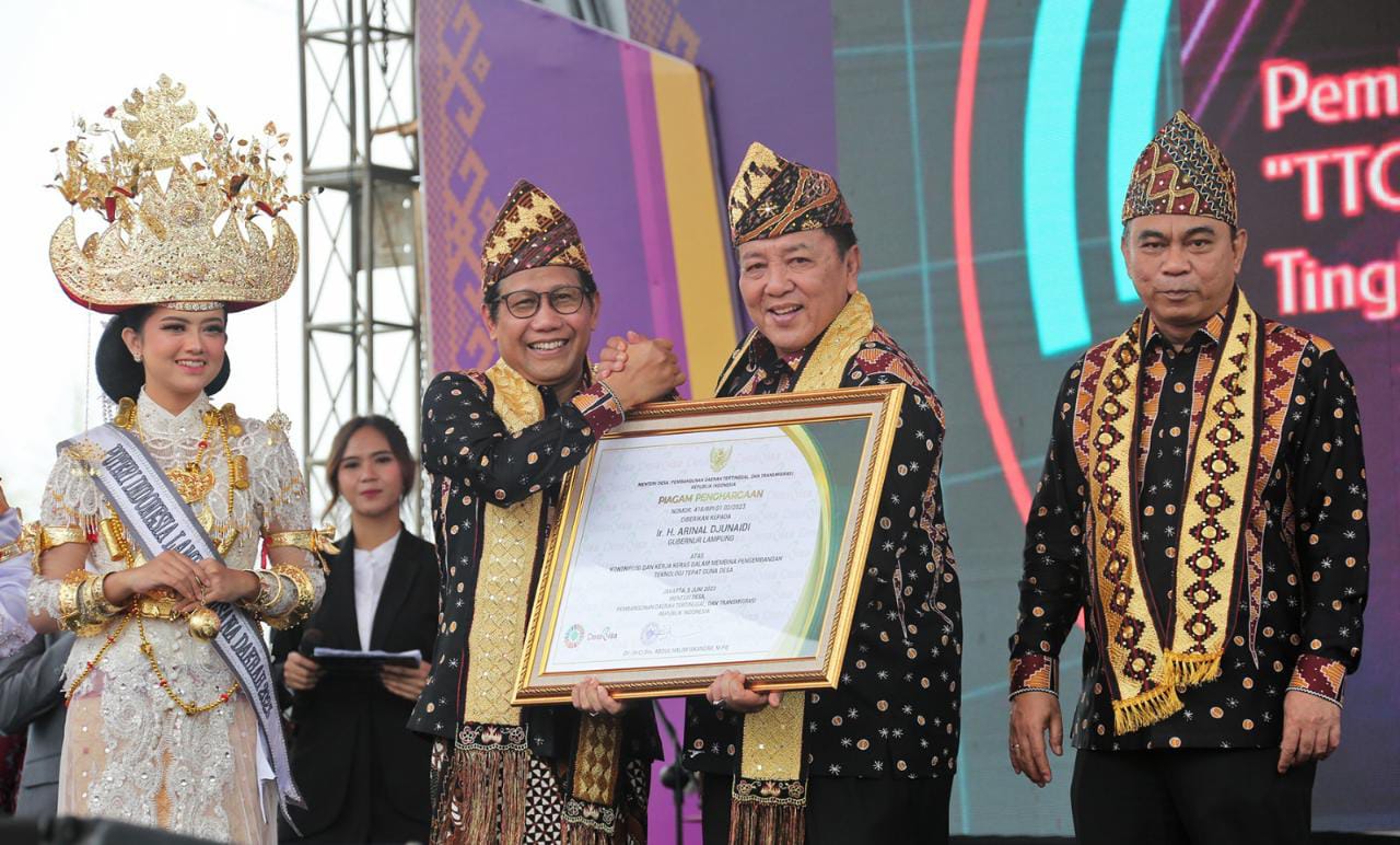 Gubernur Lampung Arinal Djunaidi Raih Penghargaan Pembina Terbaik TTG dan Posyantek Tingkat Nasional