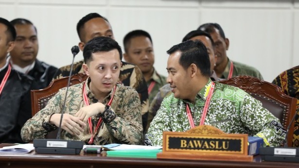 Sengketa Pilkada Pesawaran: KPU dan Bawaslu Sebut Pencalonan Aries Sandi Darma Memenuhi Syarat