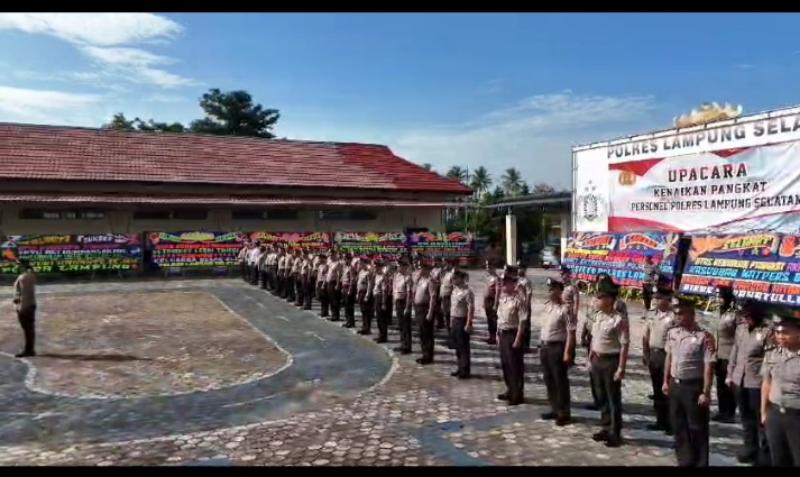 Upacara Korp Raport Kenaikan Pangkat dengan Penuh Keharuan