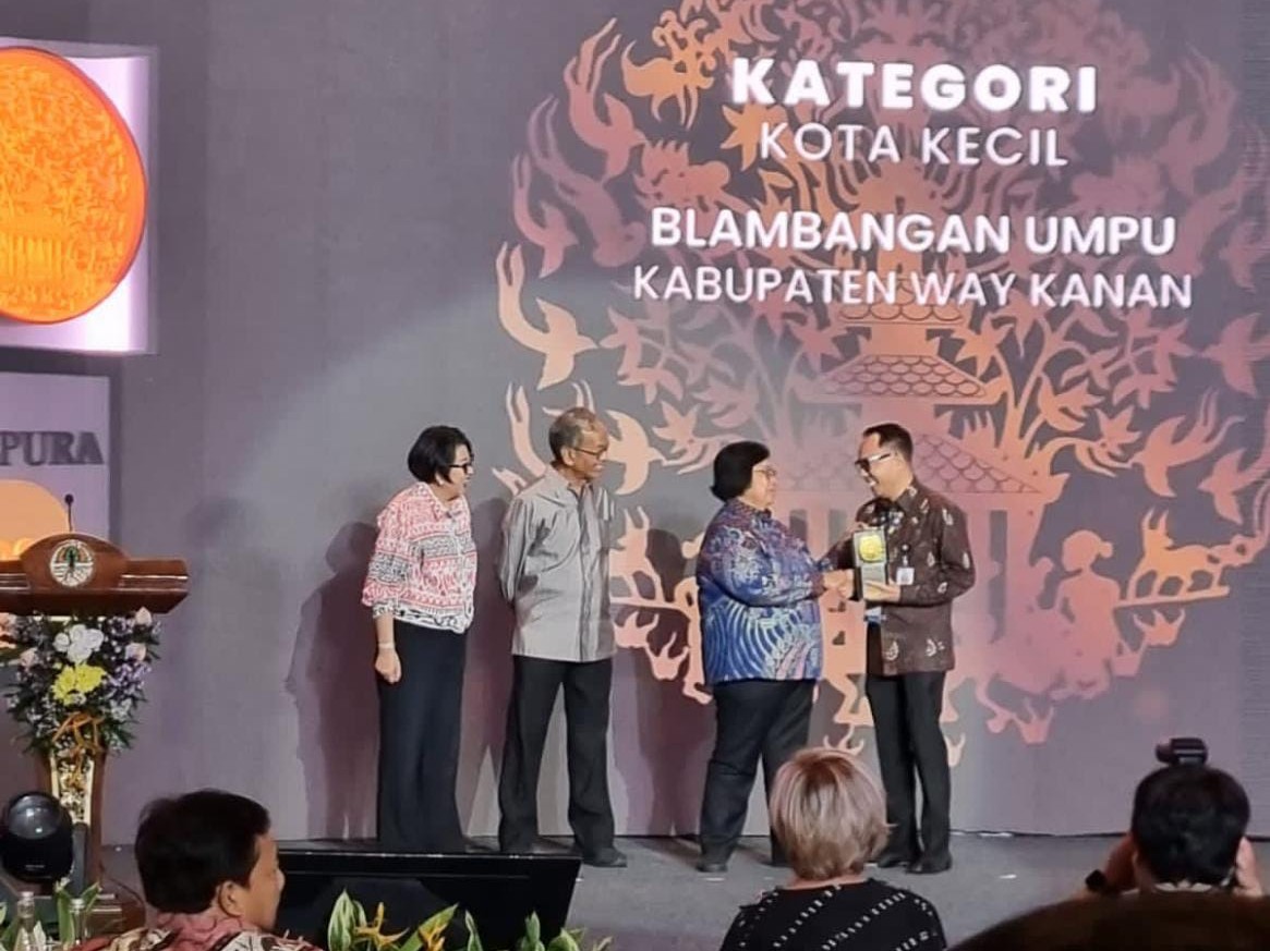 Kabupaten Lambar dan Way Kanan Terima Penghargaan Adipura dari KLHK