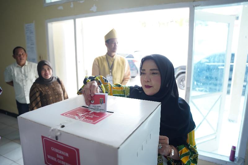 Eva Dwiana-Deddy Amarullah Unggul di TPS 005 Palapa Kota Bandar Lampung