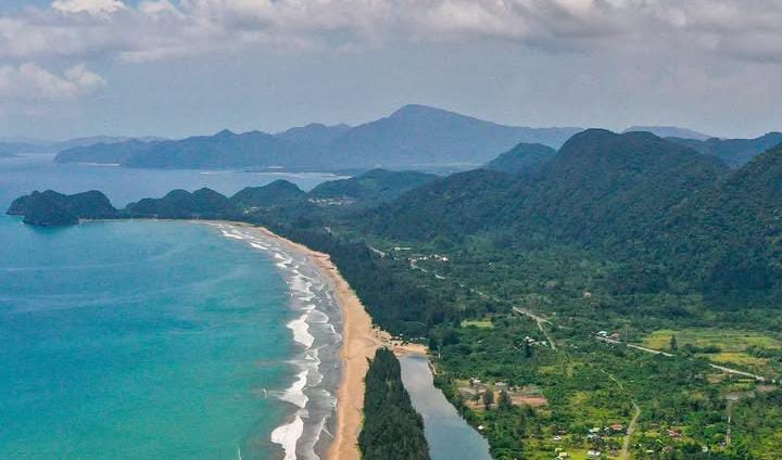 Lima Destinasi Favorit yang Menawarkan Keindahan Otentik di Aceh