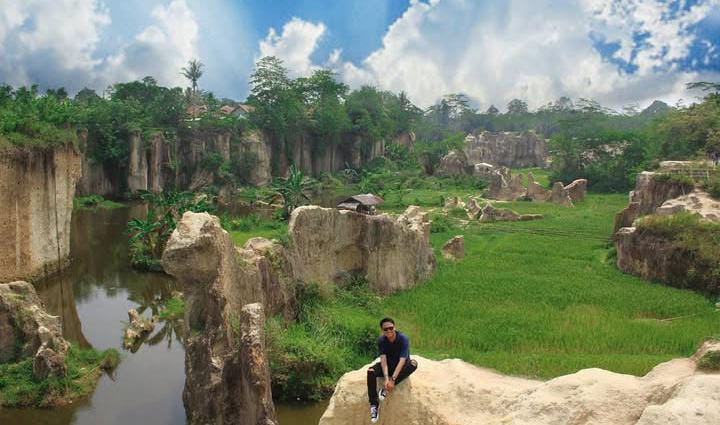 Pesona Tebing Koja, Destinasi Alam Unik di Cikuya