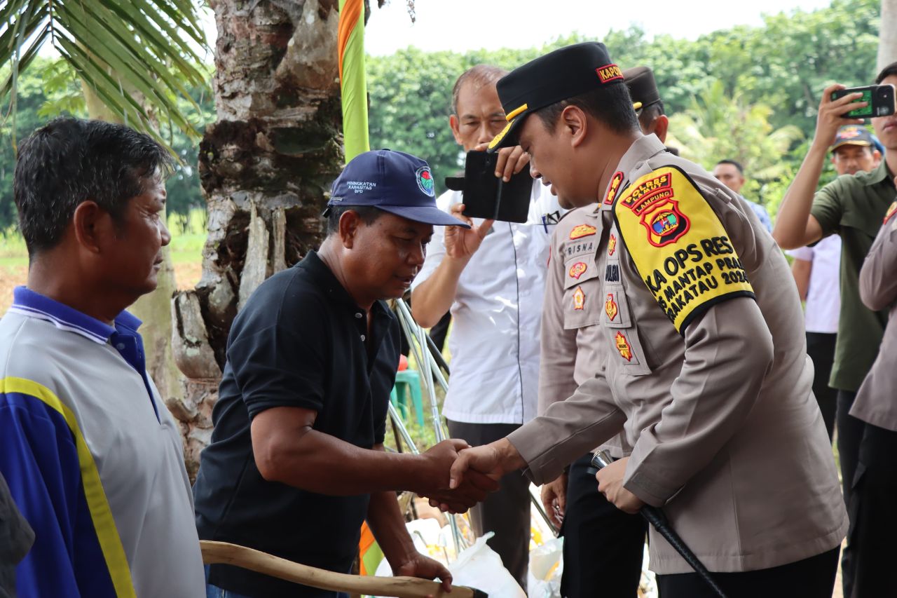 Polres Lampung Utara Dorong Ketahanan Pangan melalui Penanaman Jagung Serentak 