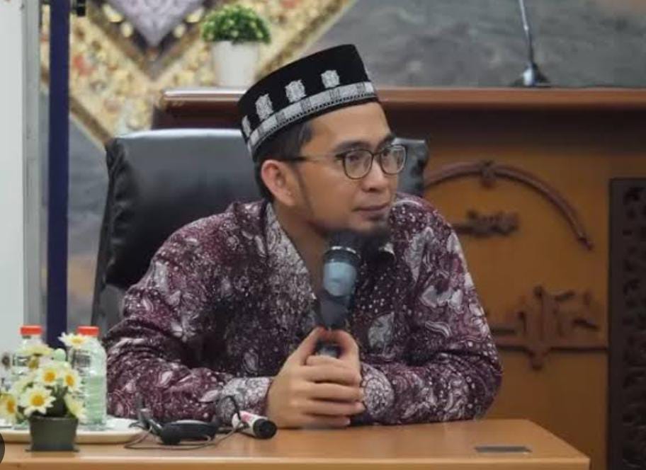 Ustadz Adi Hidayat : Do'a Jumat Sore Ini Memiliki Keutamaan Luar Biasa dan Bisa Langsung Terkabul