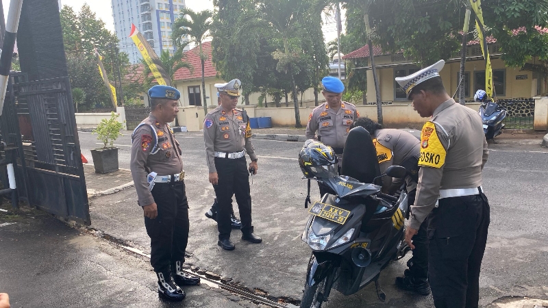 Propam dan Satlantas Gelar Pemeriksaan Kendaraan Personel di Tengah Operasi Patuh Krakatau 2025