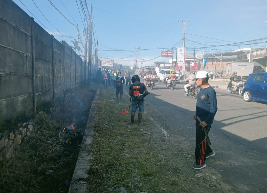 Kelurahan Labuhan Ratu Raya Giatkan Jumat Bersih, Wujud Nyata Peduli Lingkungan