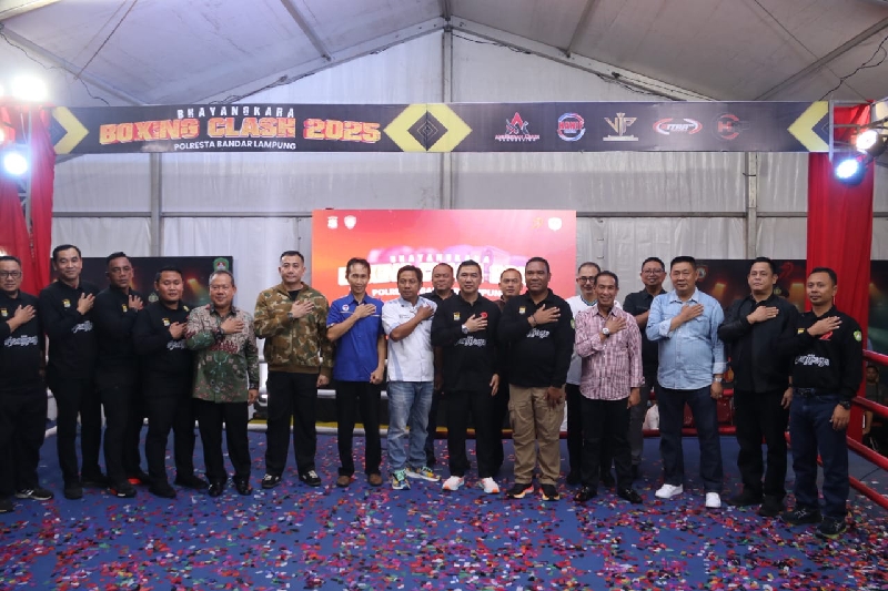 Dandim 04/10KBL Menghadiri Pembukaan Kejuaraan Bhayangkara Boxing Clash 2025 di Bandar Lampung