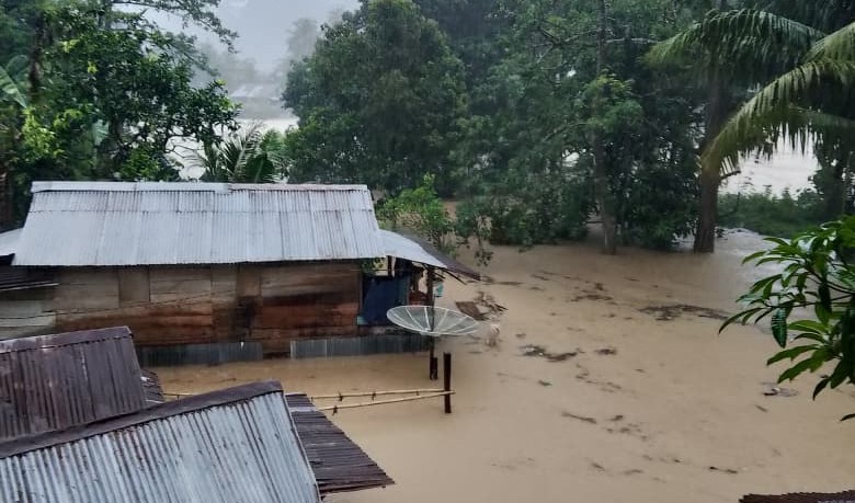 Hujan Deras Picu Banjir, Sejumlah Rumah Warga Terendam Air