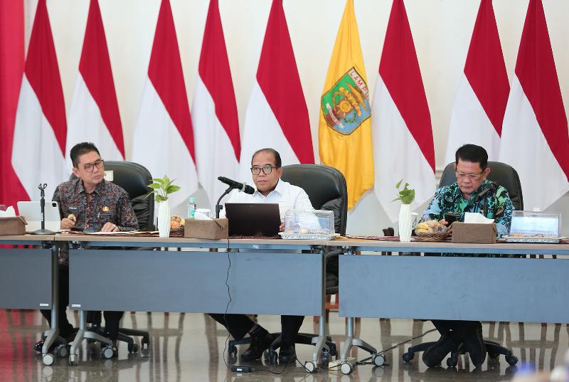 Pimpin Rapim, Pj Gubernur Lampung Dorong Efisiensi Anggaran dan Penajaman Program Tahun 2025