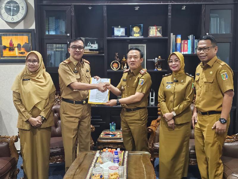 Pemprov Lampung Aktifkan Kembali Agus Nompitu sebagai Kadisnaker