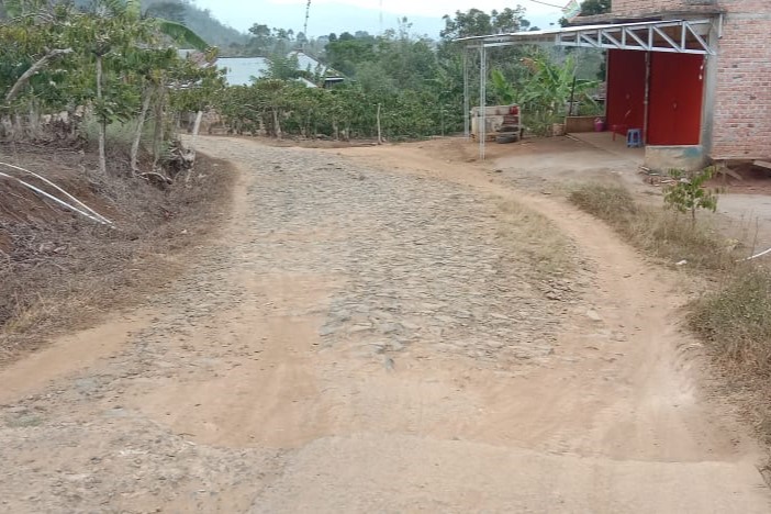 Jalan Kabupaten Pekon Sukadamai dan Sukajadi Dibangun 80 Meter, Peratin Minta Tahun Depan Dilanjutkan