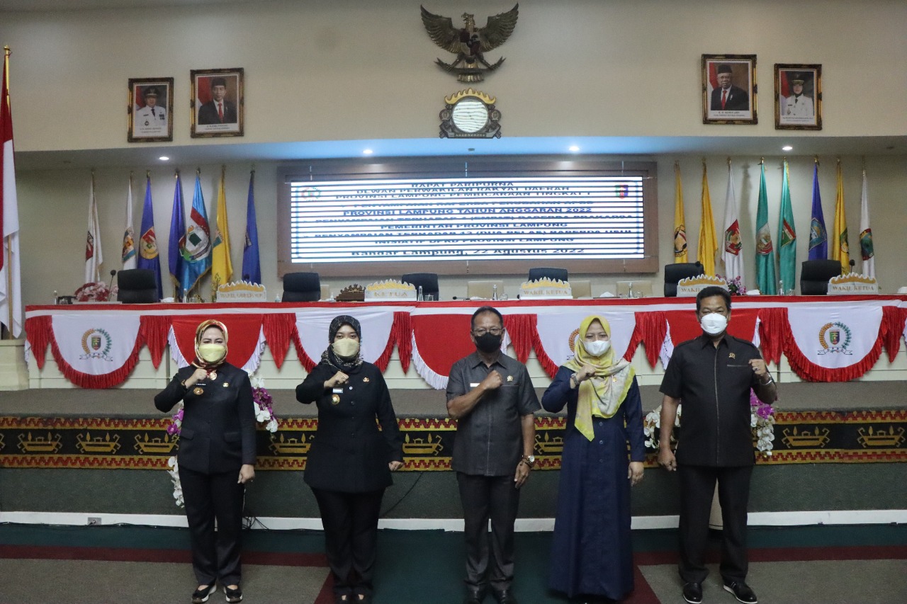 Nunik Sampaikan 4 Raperda Prakarsa, 12 Raperda Usul Inisiatif DPRD dan Raperda Perubahan APBD 