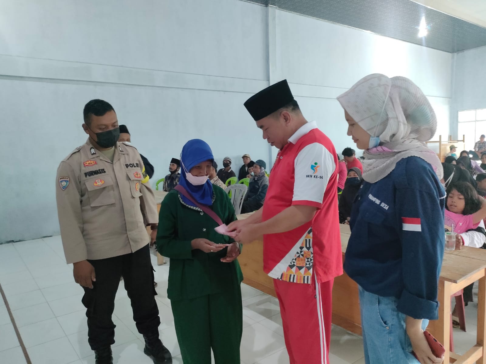 Peratin Husain Gerak Cepat, Mulai Salurkan BLT-DD Periode April Sampai Juni 