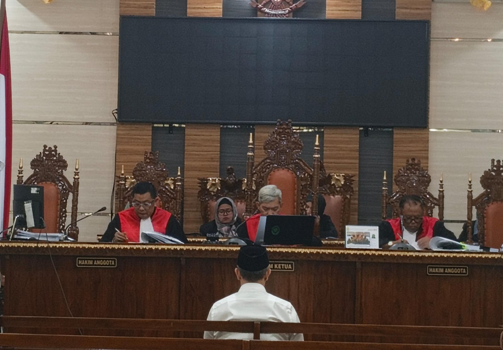Eks Bupati Pesawaran Dendi Ramadhona Terbukti Korupsi SPAM dan TPPU, Divonis 8 Tahun
