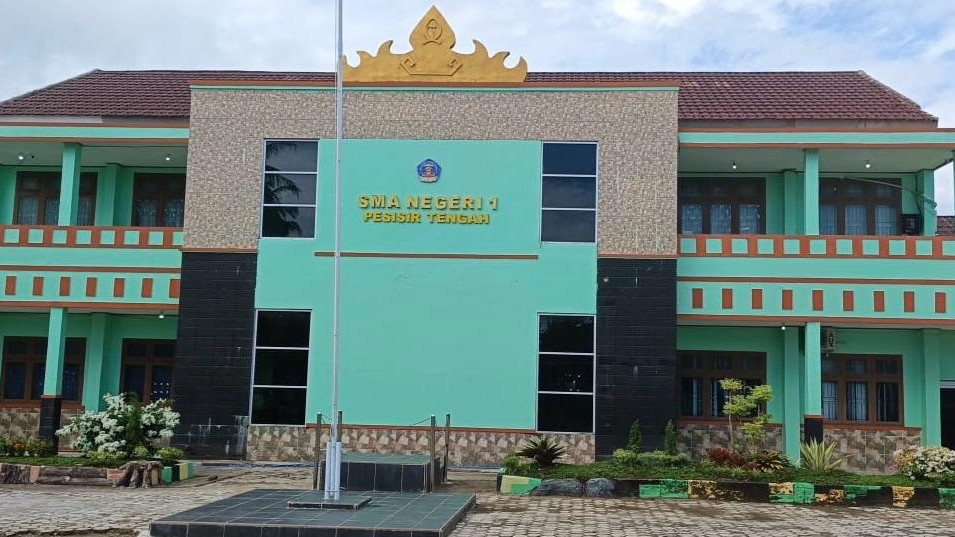 33 Siswa SMA Negeri 1 Pesisir Tengah Lolos UTBK-SNBT 2024/2025