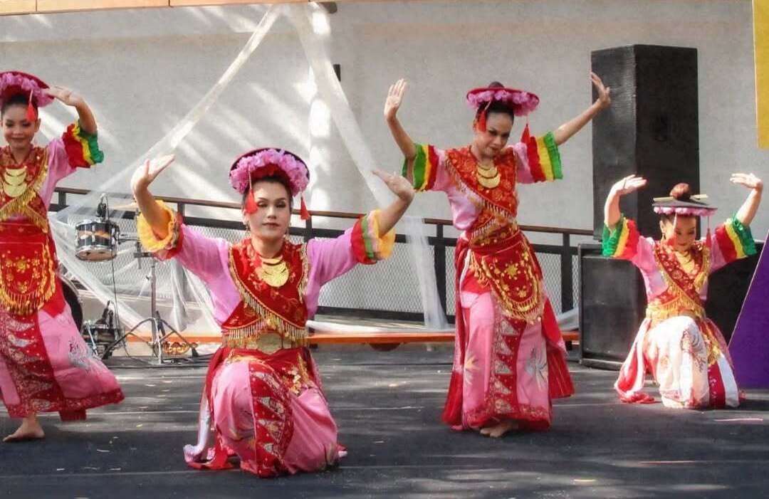 Asal Usul dan Keunikan Tari Ronggeng Blantek Betawi
