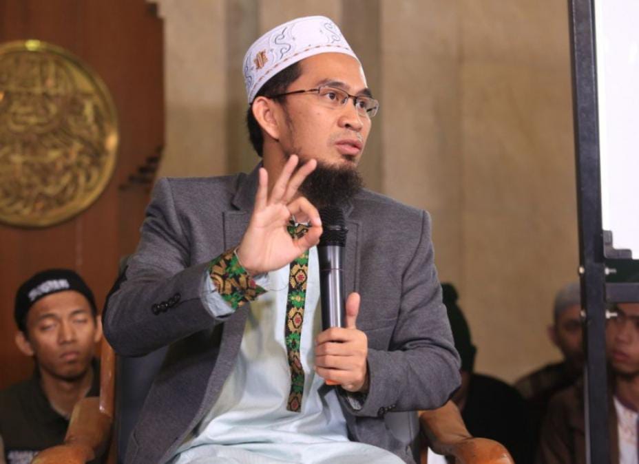 Ustadz Adi Hidayat : Surah Al-Qur'an Ini Sering Dibaca Nabi Muhammad SAW saat Tahajud  