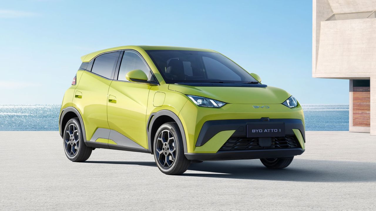 BYD Sedot Perhatian Pengunjung Dengan Siapkan Test Drive Atto 1 