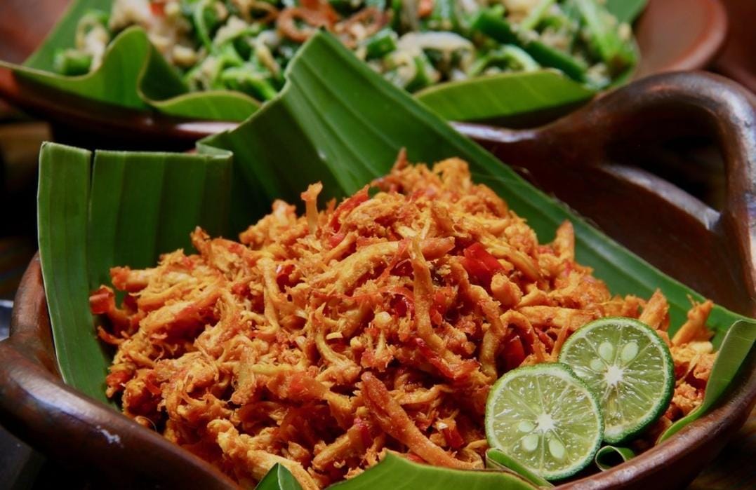 Ayam Pelalah Bali, Kuliner Tradisional Berbumbu Khas dengan Cita Rasa Pedas Gurih