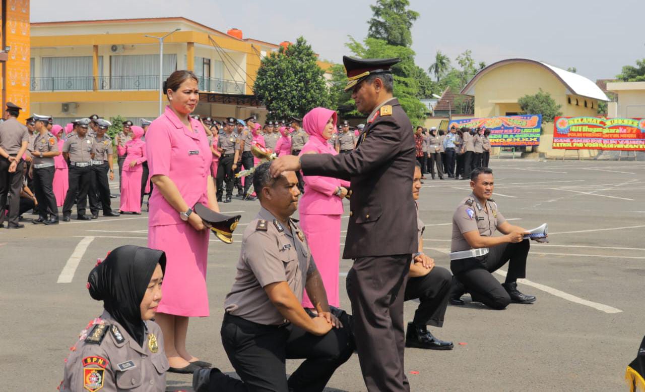 555 Personel Polda Lampung Terima Kenaikan Pangkat
