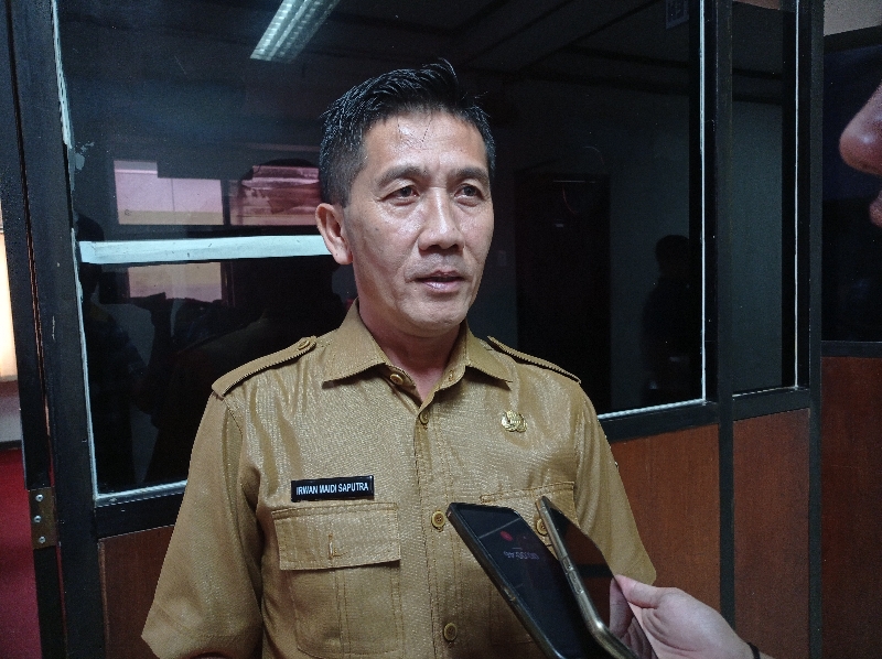 Dinas PU Kota Bandar Lampung Kerahkan Alat Berat Keruk Sungai Prasanti Cegah Banjir Sukarame