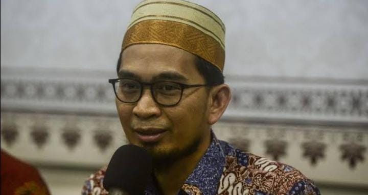 Empat Amalan yang Dapat Menghapus Dosa Menurut Ustadz Adi Hidayat 