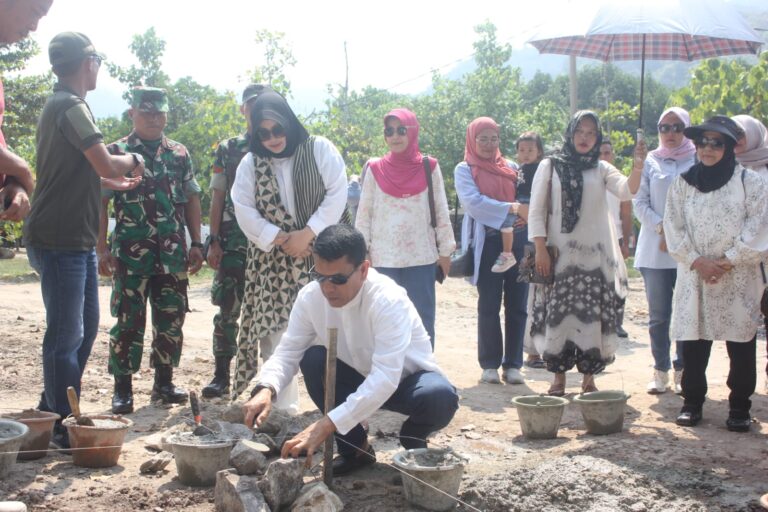 Korem 043/Gatam Letakkan Batu Pertama Pembenahan Renovasi Camp Latihan