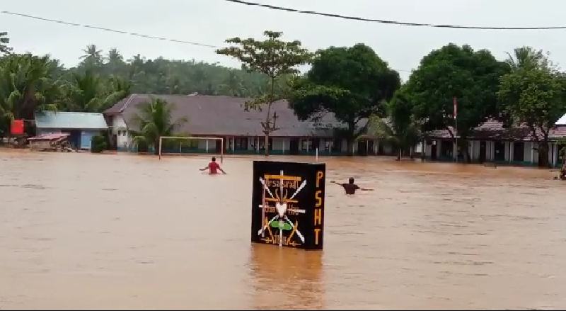 Dinsos Pesbar Segera Survei Rumah Warga yang Terdampak Banjir