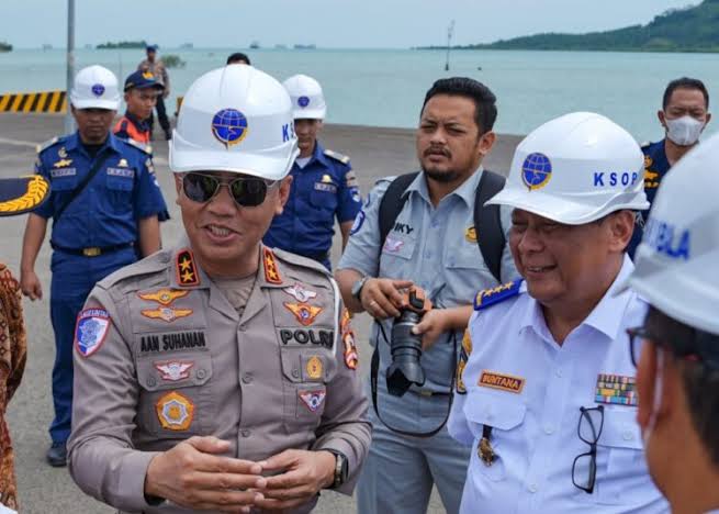 Wakil Menteri Perhubungan Tinjau Kesiapan Pelabuhan Bakauheni Jelang Operasi Lilin Krakatau 2024