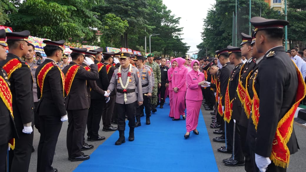 Dua Tahun Lebih Memimpin, Irjen Pol Helmy Lepas Jabatan dengan Penuh Haru