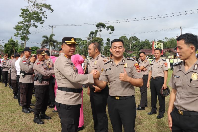 31 Personel Polres Lambar Naik Pangkat, Ini Pesan Kapolres