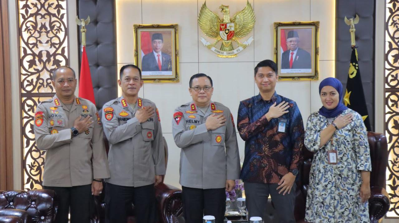 Kloter Terakhir Jamaah Haji Lampung, PT Garuda Indonesia Ucapkan Terima Kasih kepada Irjen Pol Helmy Santika