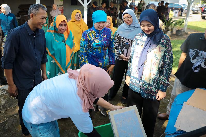 Pemprov Lampung Ajak Pesantren Jadi Pelopor Pengelolaan Sampah