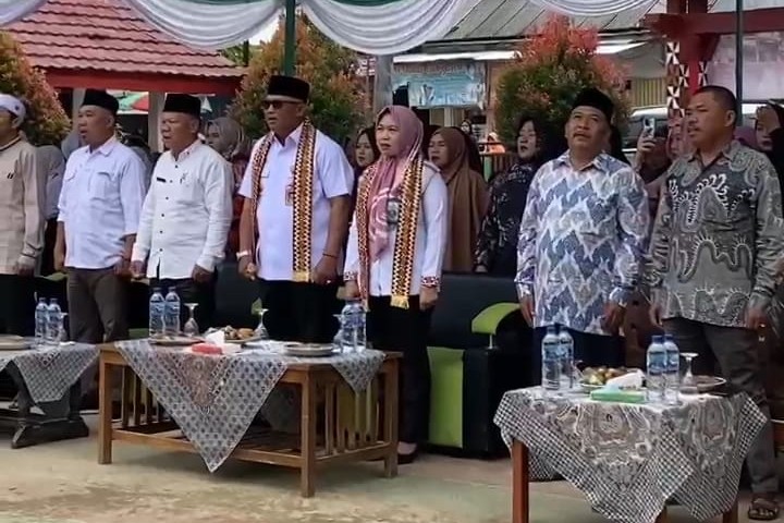 Kepala Disdikbud Lampung Barat Hadiri Perpisahan Siswa SDN 1 Pura Mekar
